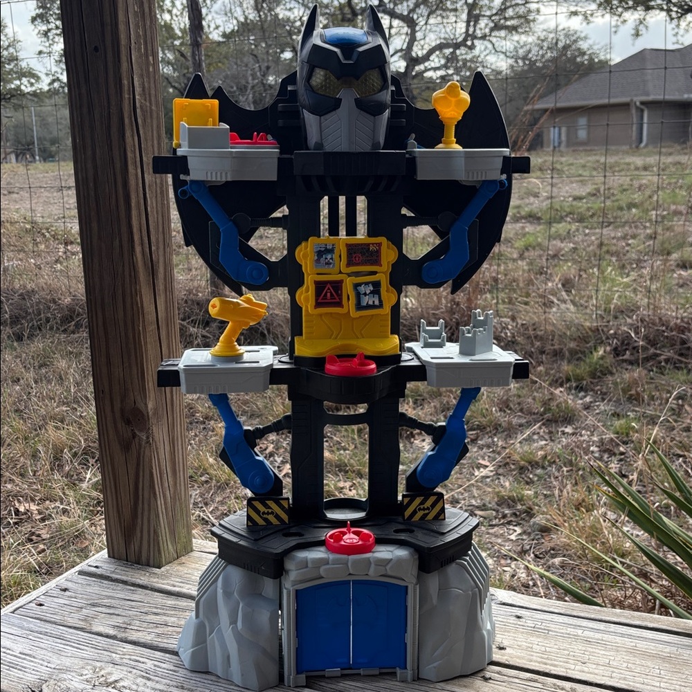 Mattel Batman Action Playset